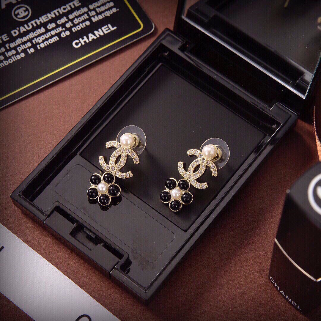 18K Chanel Butterfly Pendant Earrings