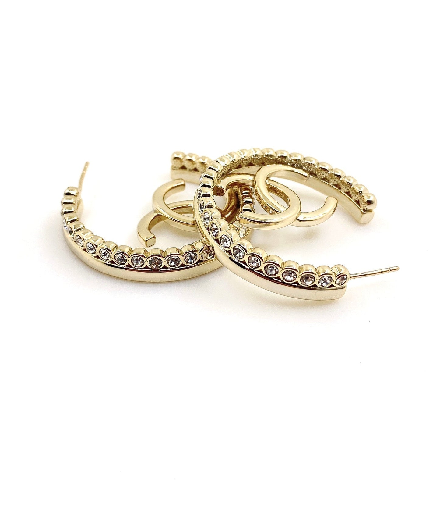 18K Chanel Circle Crystals Earrings