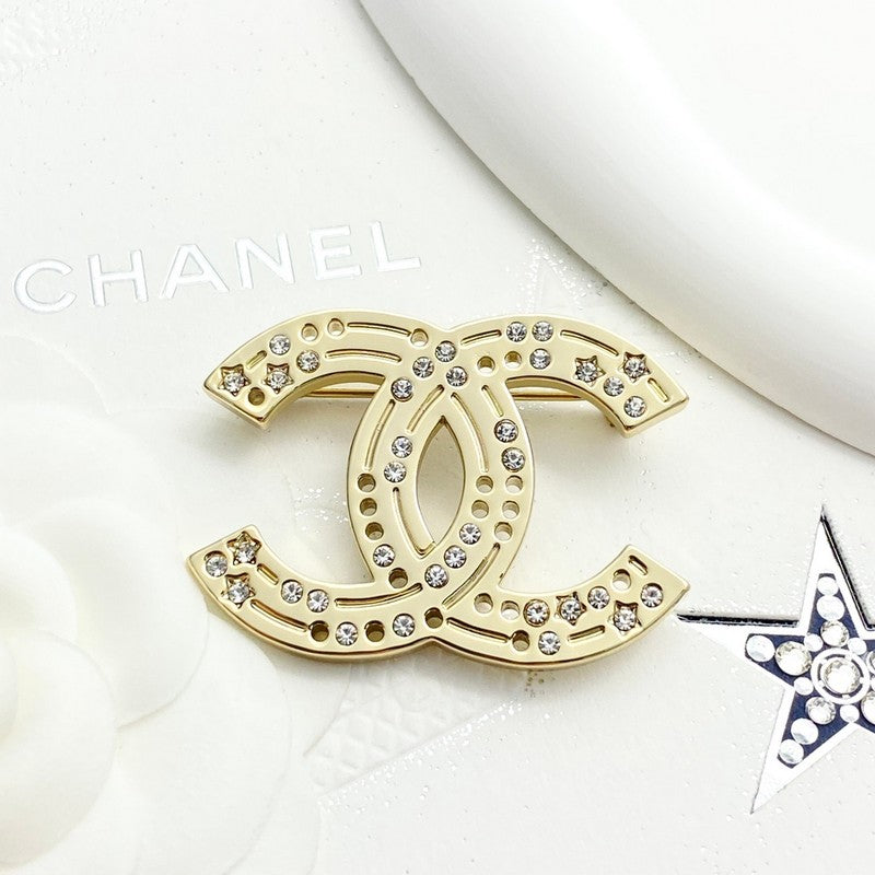 18K Chanel 24A Diamond Gold Brooch