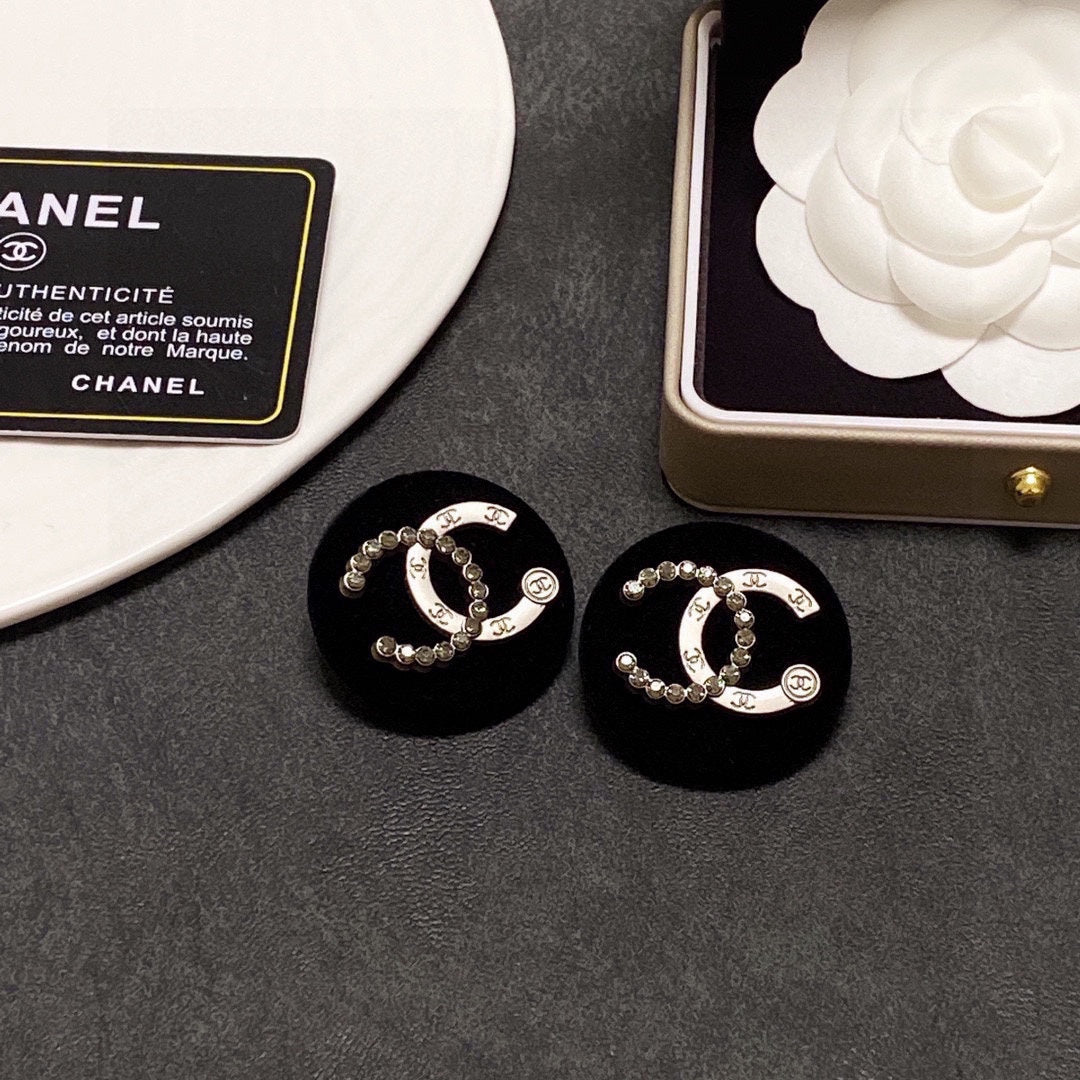 18K Chanel Black Resin Crystals Earrings