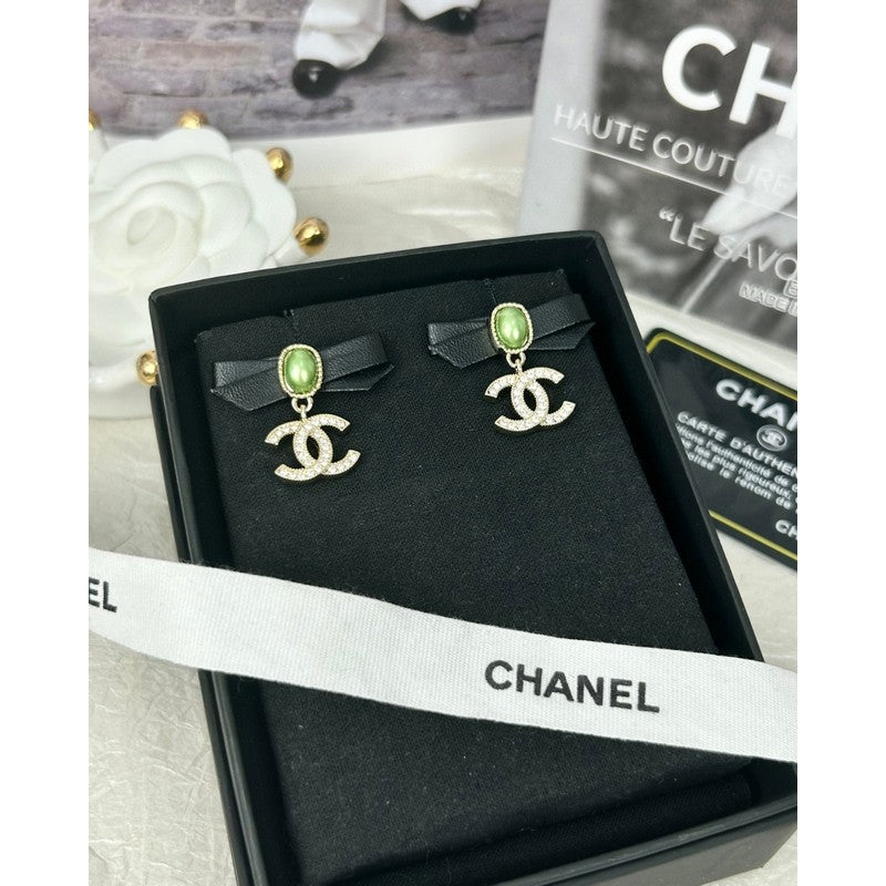 18K Chanel Crystal Bow Necklace