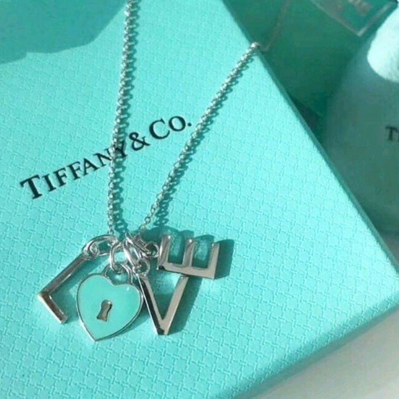 18K Tiffany Love Chain Necklace