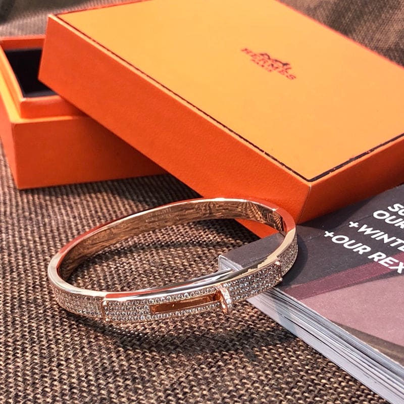 18K Yellow Gold Kelly Diamonds Hermes Bracelet