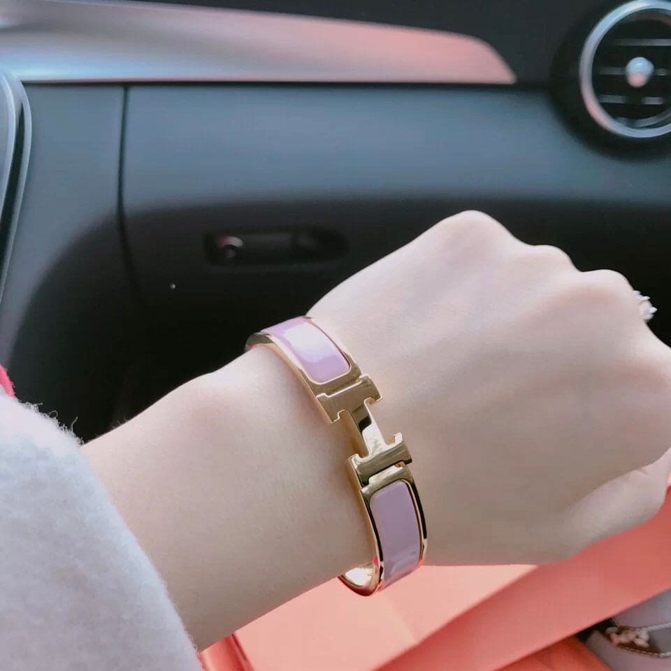 18K Clic Hermes Pink Bracelet