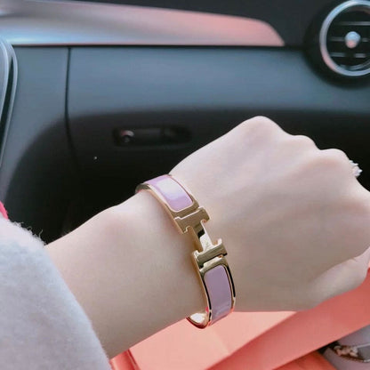 18K Clic Hermes Pink Bracelet