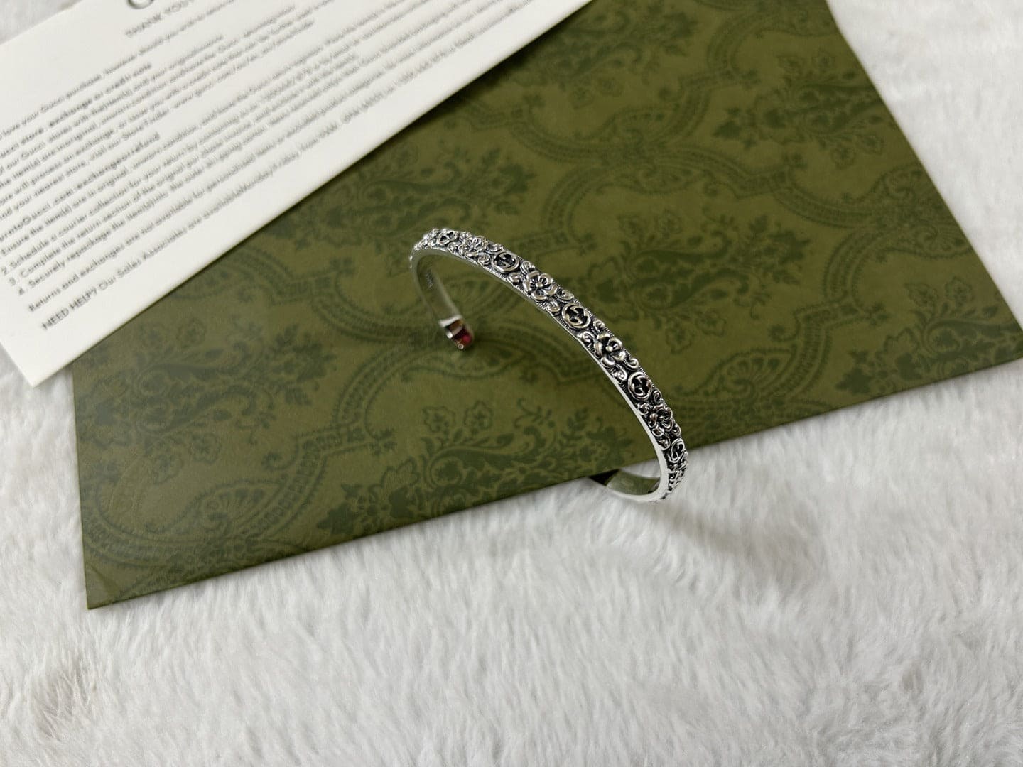 Double Gucci Interlocking Gucci Cuff With Flowers Bracelet