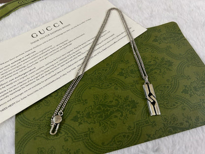 Double Gucci Knot Pendant Necklace
