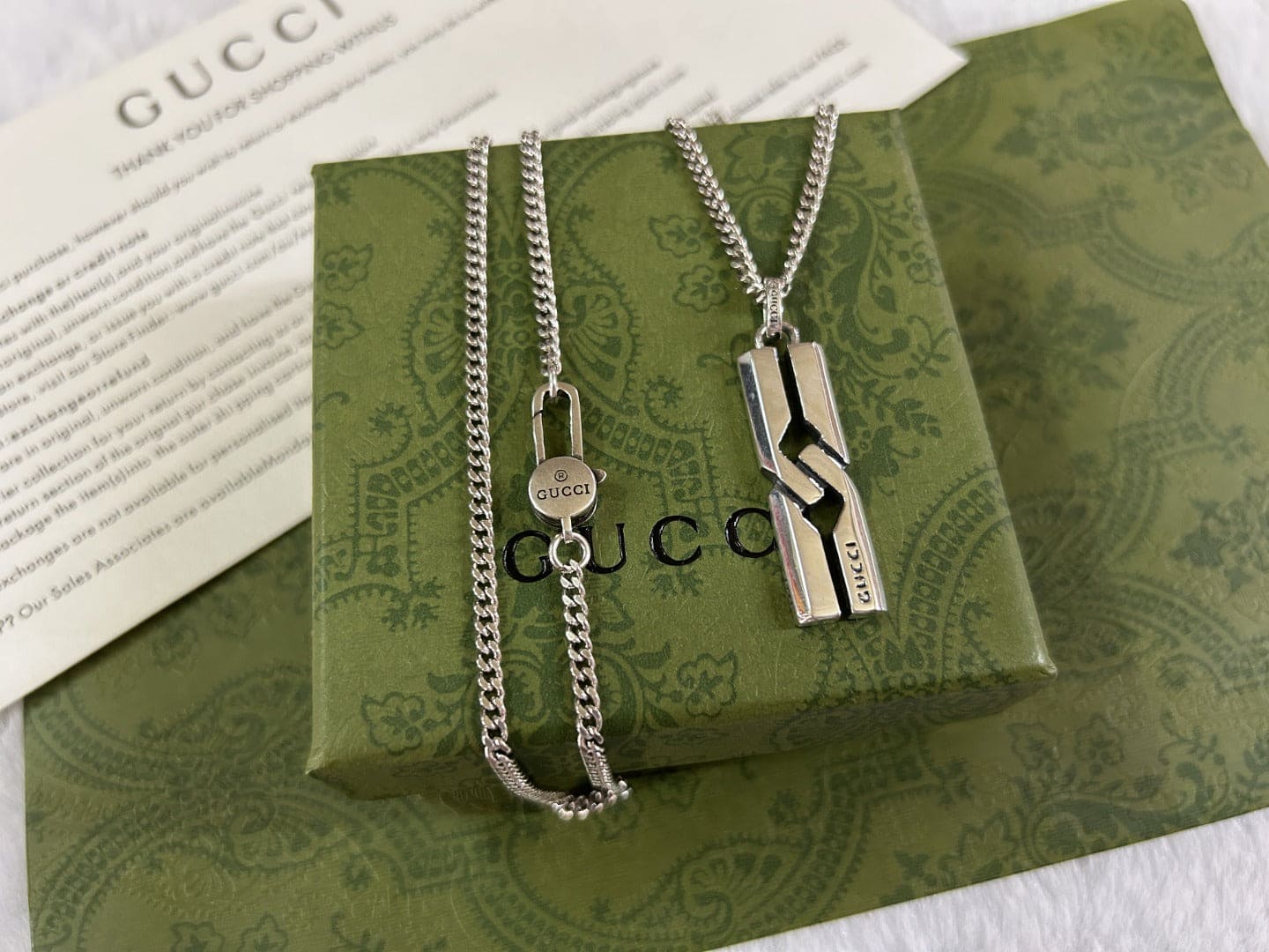 Double Gucci Knot Pendant Necklace