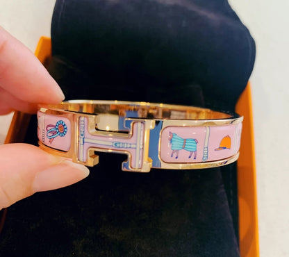 18K Clic Hermes Couvertures Bracelet