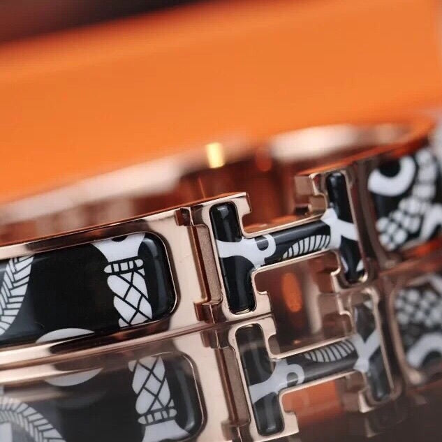 18K Clic Hermes Panoplie Equestre Black Bracelet