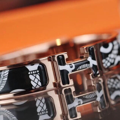 18K Clic Hermes Panoplie Equestre Black Bracelet