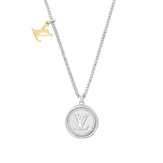18K Louis Vuitton Catch Pendant Necklace