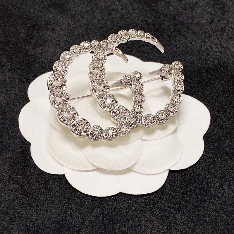 18K Double Gucci Crystal Brooch