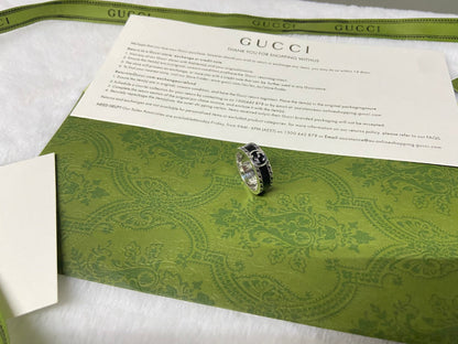 Double Gucci Interlocking Gucci Black Enamel Ring