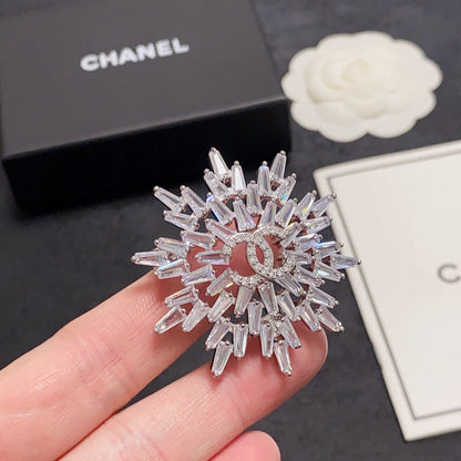 18K  Chanel Snow Flower Brooch