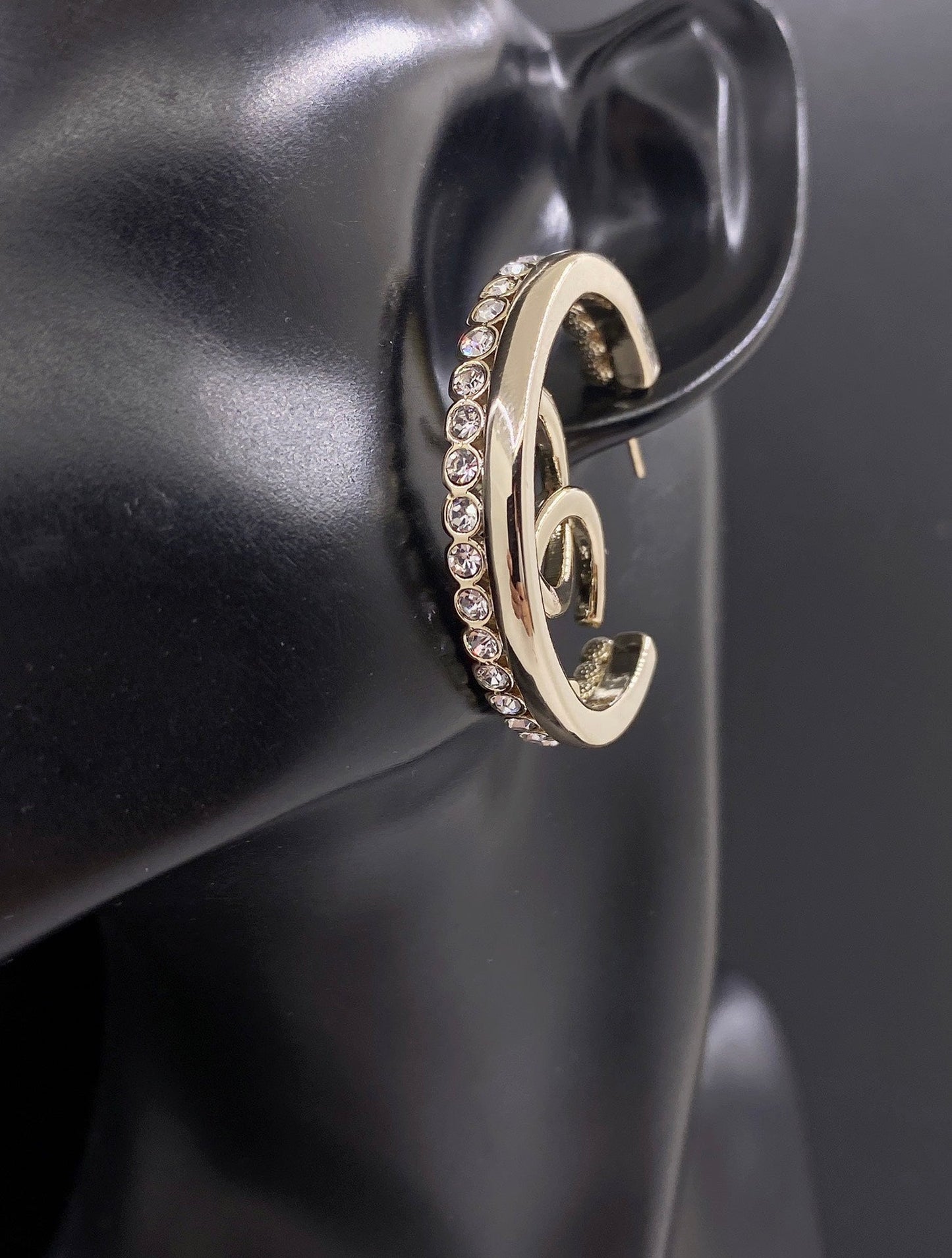 18K  Chanel Circle Crystals Earrings