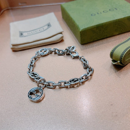 Double Gucci Interlocking Gucci Pendant Bracelet