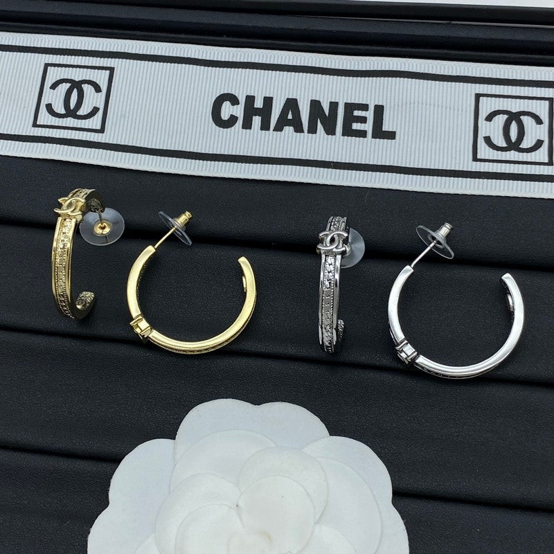 18K  Chanel Circle Zircon Earrings
