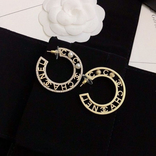 18K  Chanel Circle Pearl Earrings