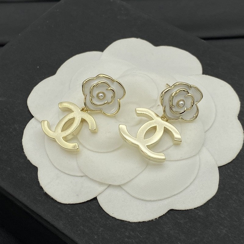 18K  Chanel Camellia Earrings