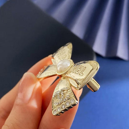 18K  Chanel Bow Tie Gold Brooch