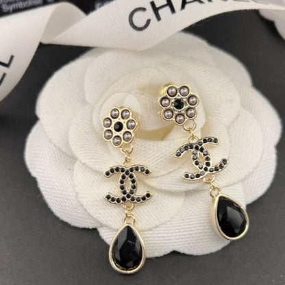 18K  Chanel Black Crystals Earrings