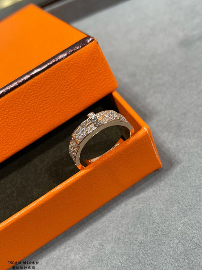 18K Collier De Chien Diamonds Hermes Ring