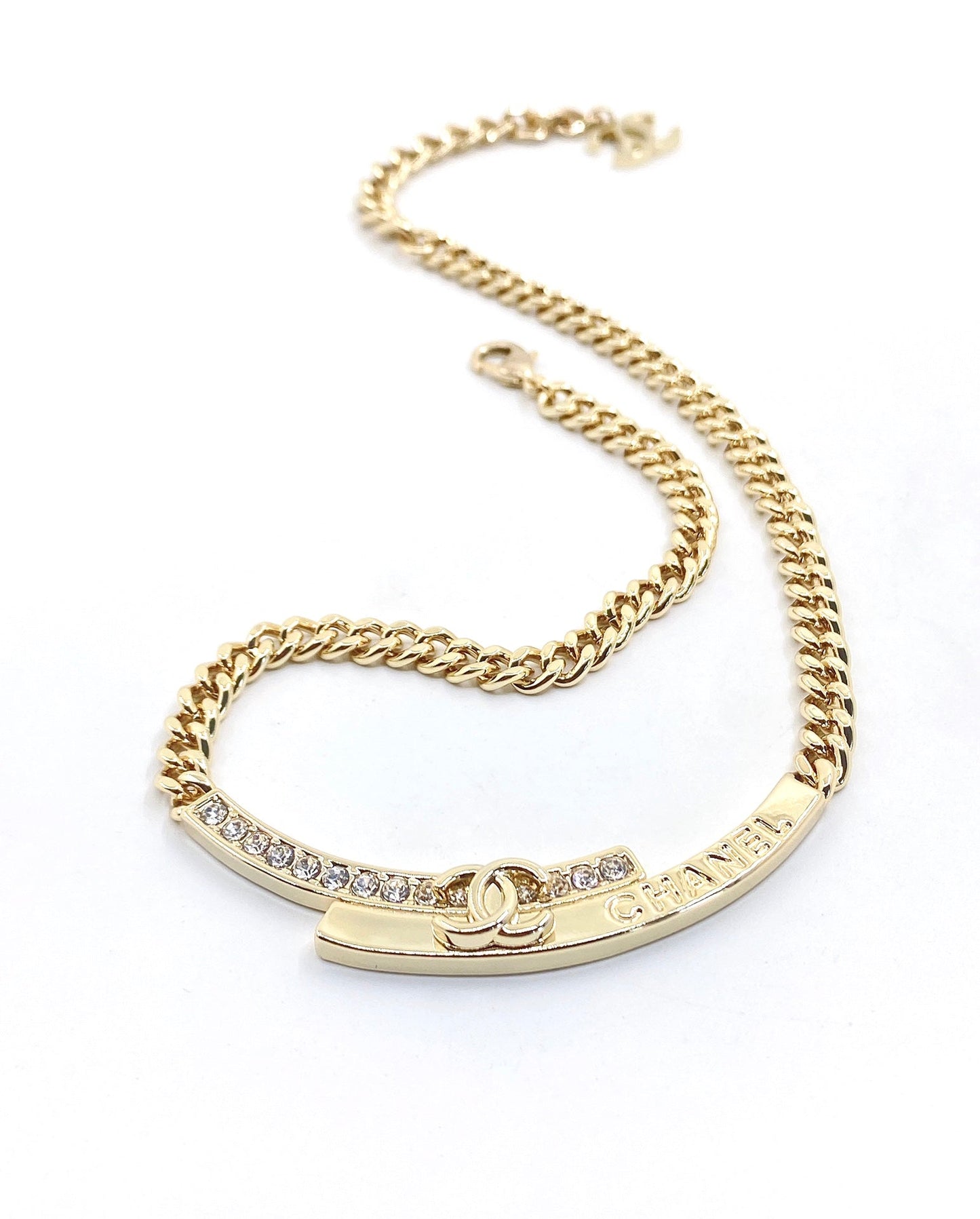 18K  Chanel Diamonds Choker Necklace