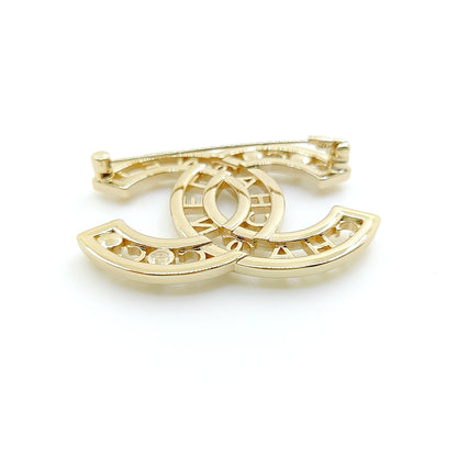 18K  Chanel Script Diamonds Brooch
