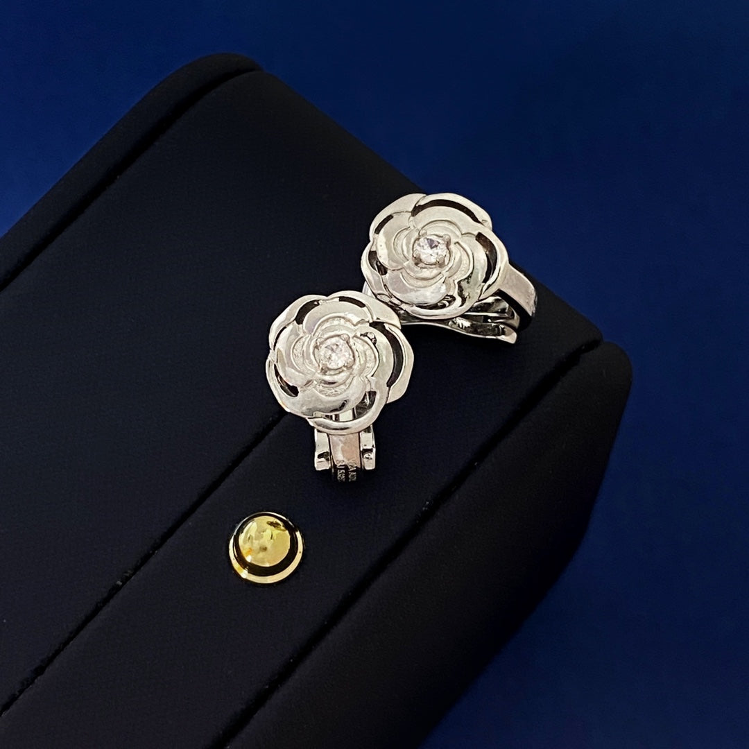 18K  Chanel Camellia Earrings