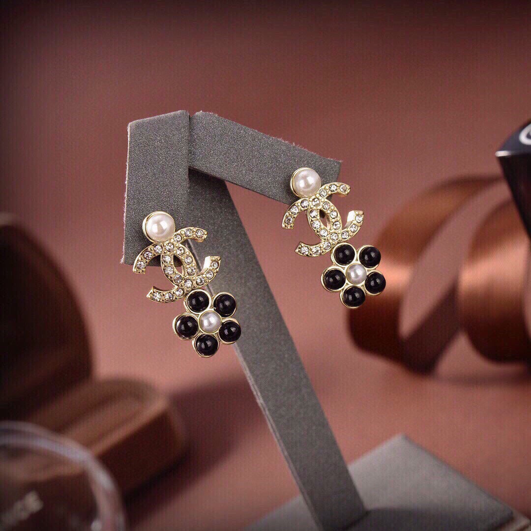 18K  Chanel Butterfly Pendant Earrings