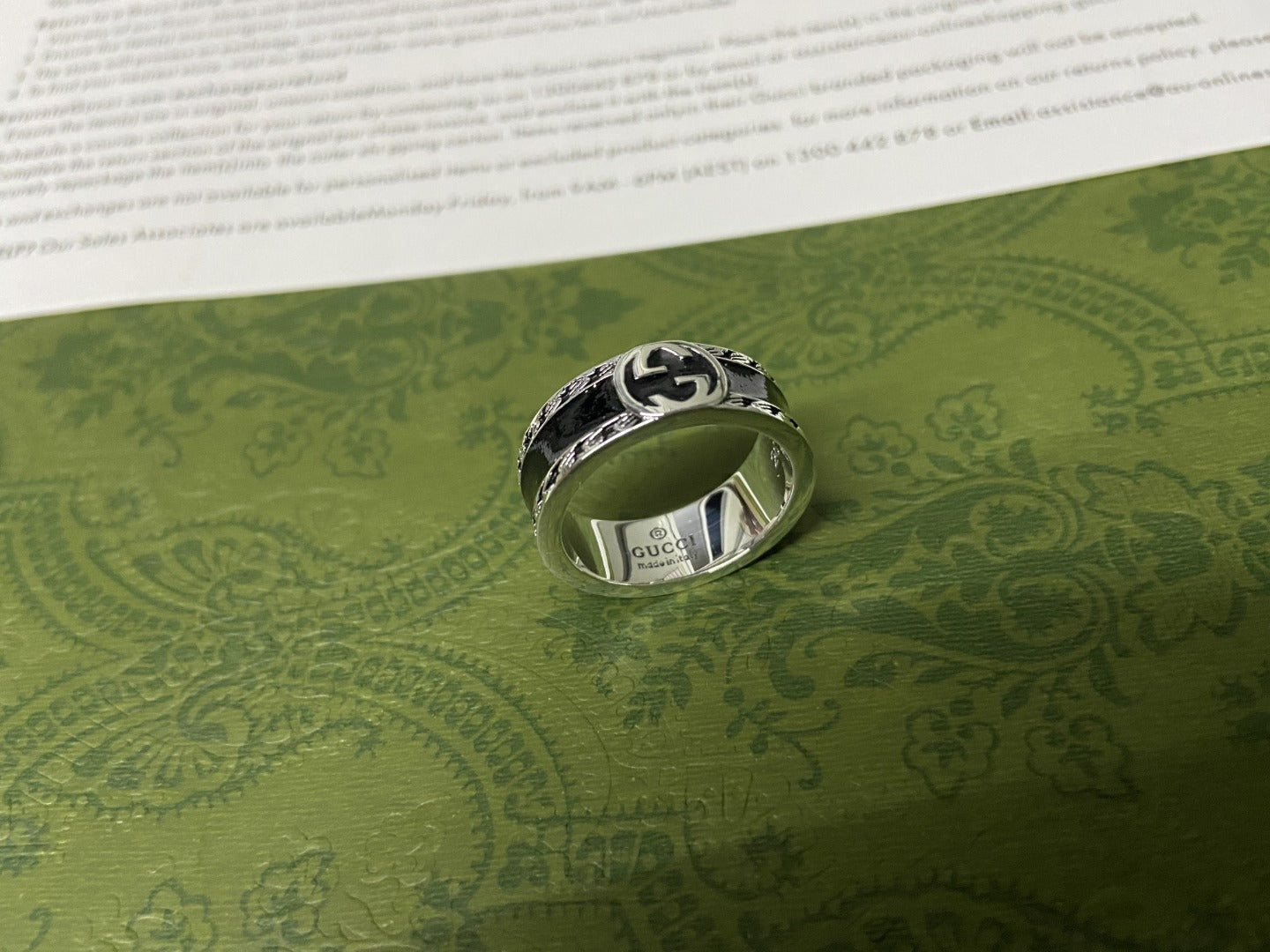 Double Gucci Interlocking Gucci Black Enamel Ring