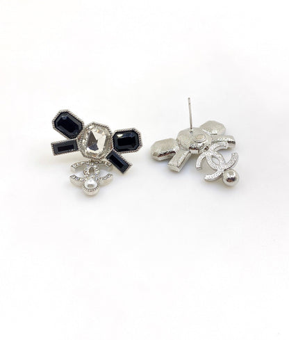 18K  Chanel Bow Tie Crystals Earrings