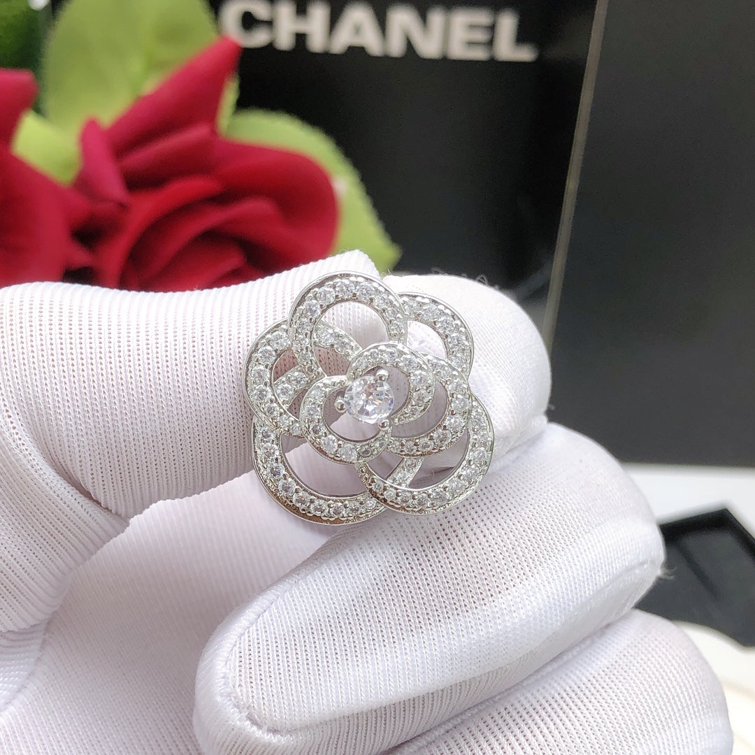 18K  Chanel Camellia Diamond Earrings