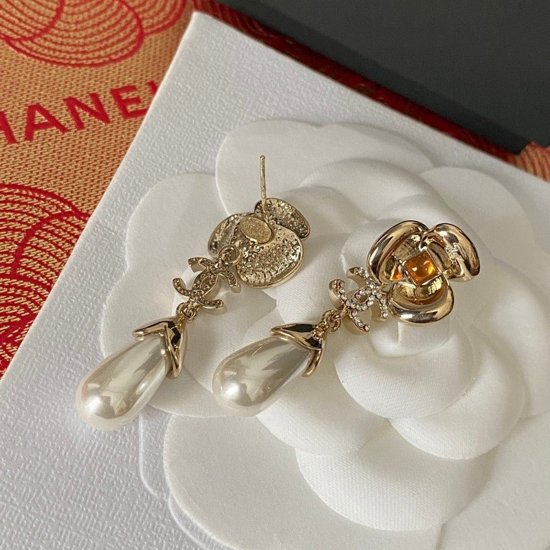 18K  Chanel Camellia Pearl Earrings