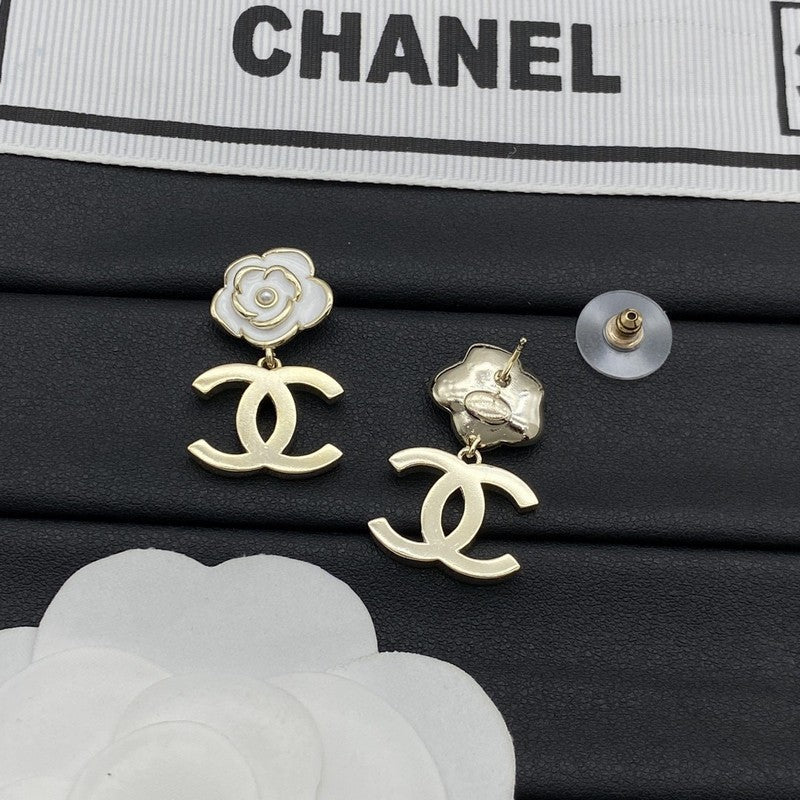 18K  Chanel Camellia Earrings