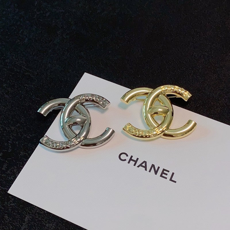 18K  Chanel Paris Gold Brooch