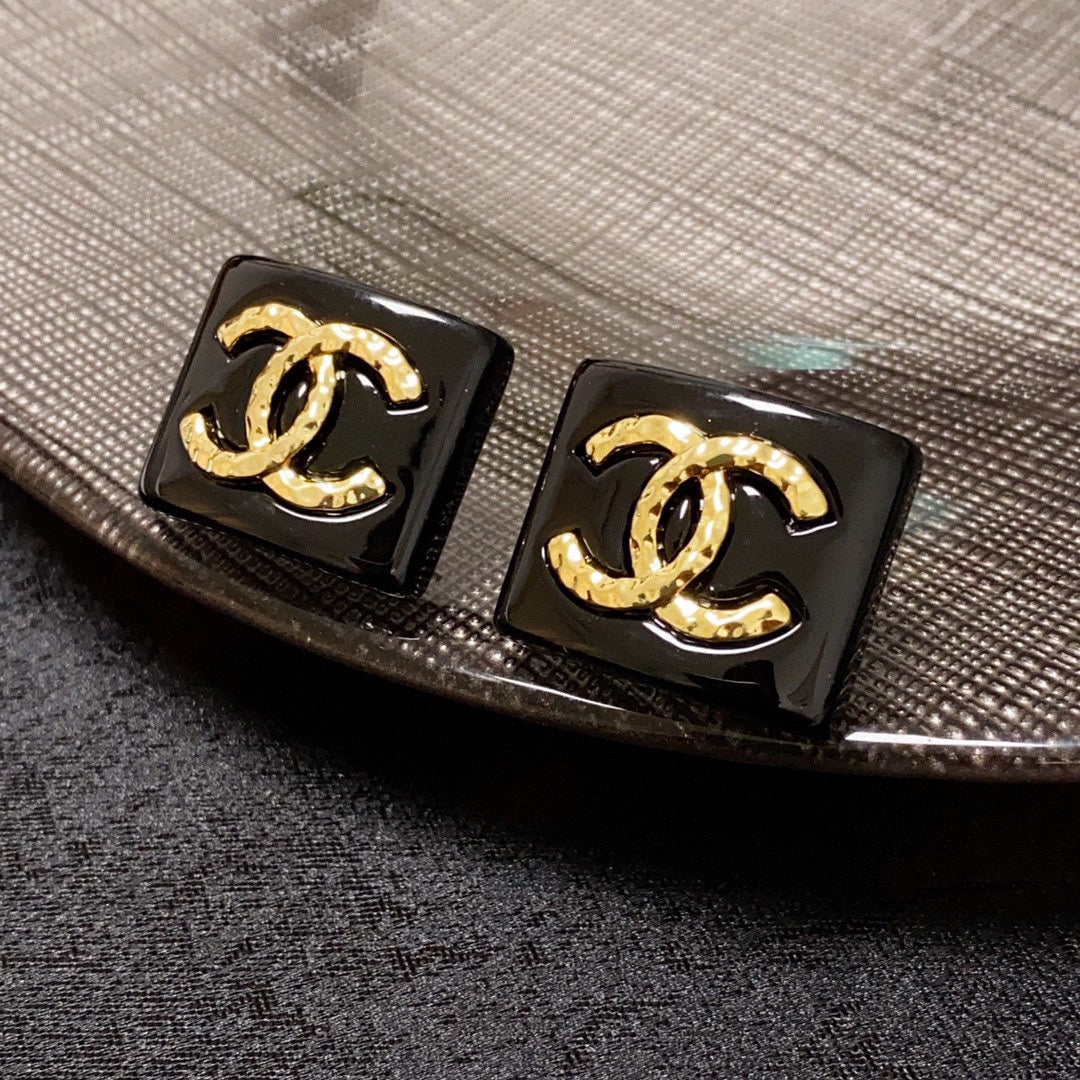 18K  Chanel Black Resin Square Earrings