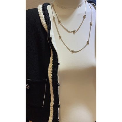 18K  Chanel 24B Flowers Long Necklace