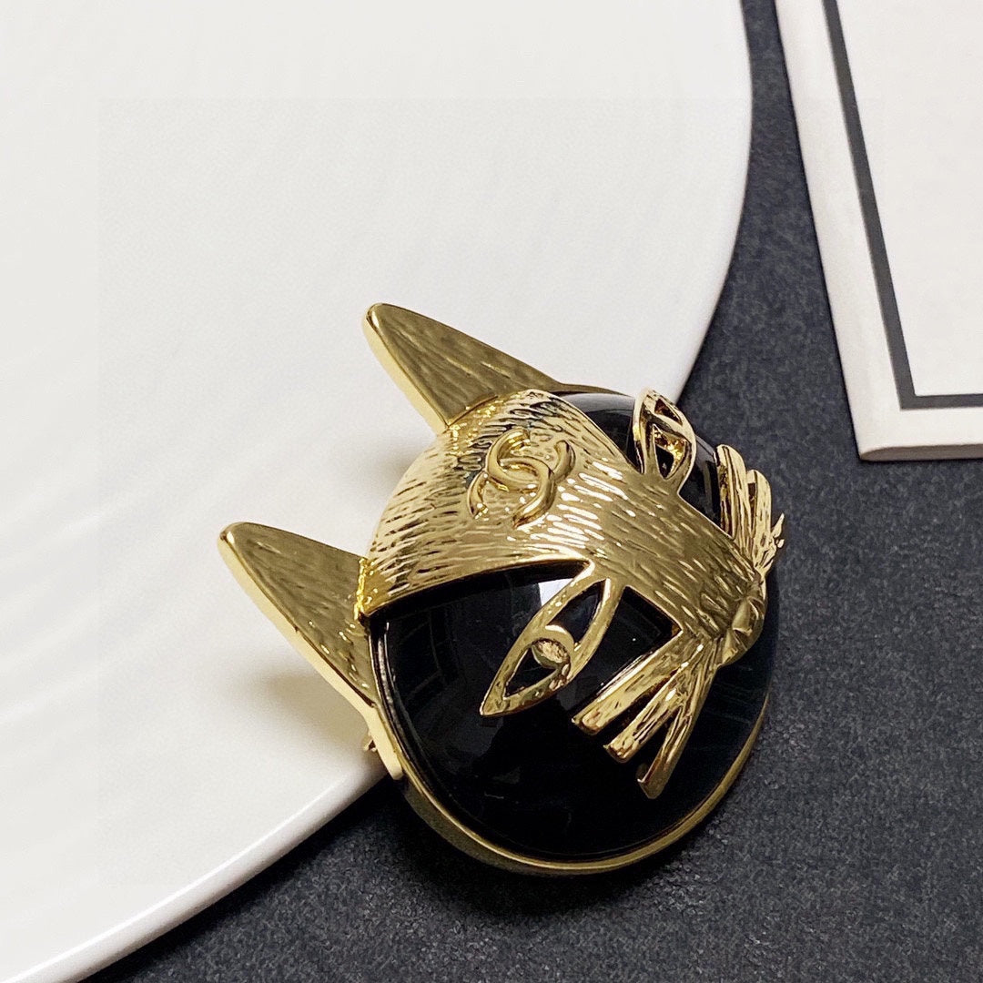 18K  Chanel Cat Brooch