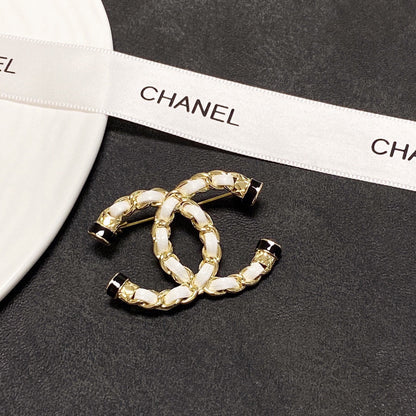 18K  Chanel Pearl Brooch