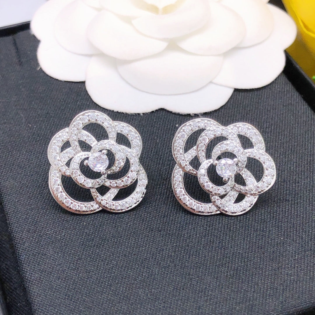 18K  Chanel Camellia Diamond Earrings