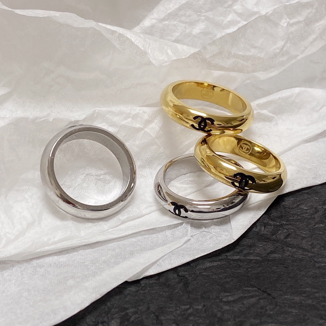 18K  Chanel Coco Ring