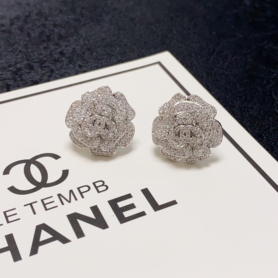 18K  Chanel Camellia Diamond Earrings