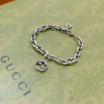 Double Gucci Interlocking Gucci Pendant Bracelet