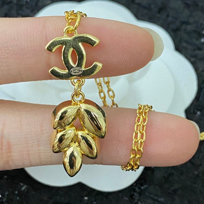 18K  Chanel Flower Crystal Necklace